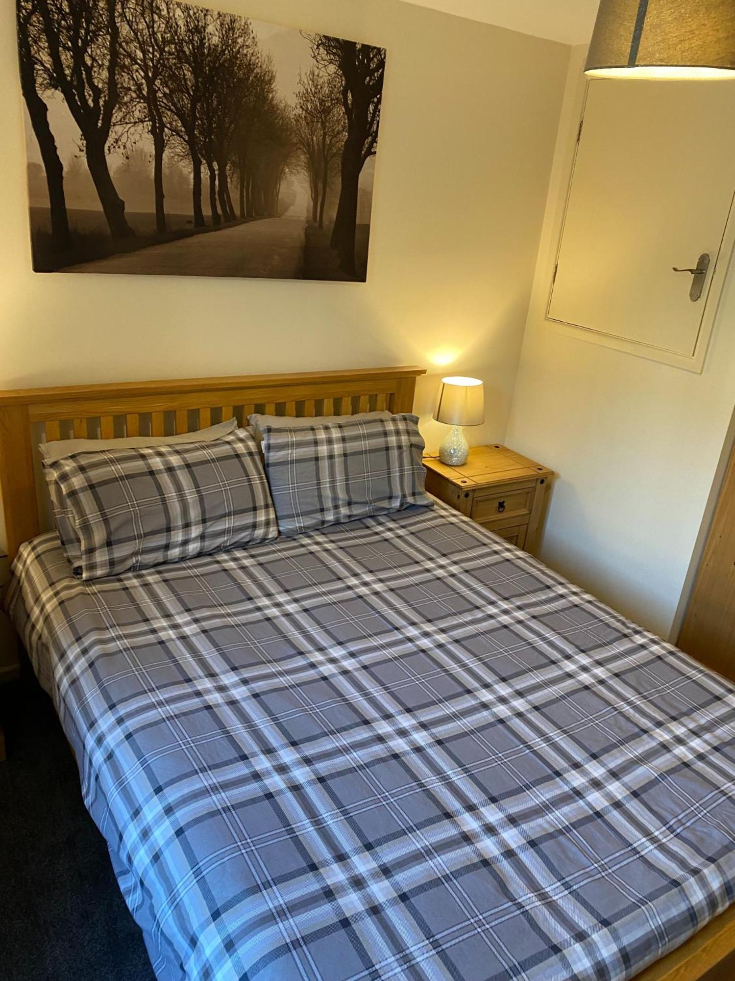River Courtyard Apartment In The Heart Of Stneots Saint Neots Eksteriør bilde