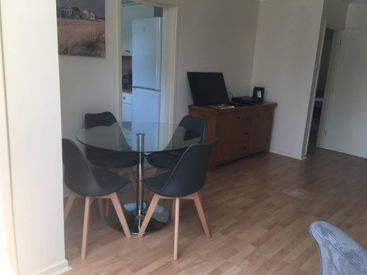 River Courtyard Apartment In The Heart Of Stneots Saint Neots Eksteriør bilde